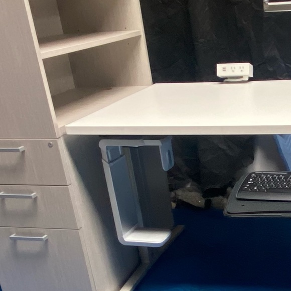 Humanscale CPUHolder - Picture 8 of 11